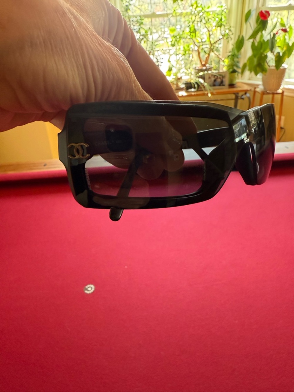 CHANEL Black Sunglasses with Quilted Case - Picture 9 of 14